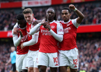 Arsenal extend Premier League lead with Palace victory