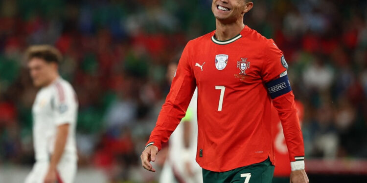 Billionaire Ronaldo tops Forbes footballer rich list