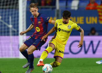 De Jong inks new Barcelona deal to 2029