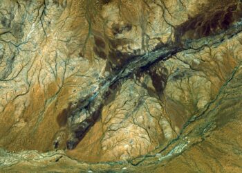 Geologists discover the first evidence of 4.5-billion-year-old “proto Earth”