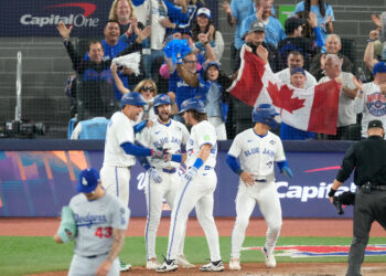 Grand slam puts Jays ahead of Dodgers in World Series