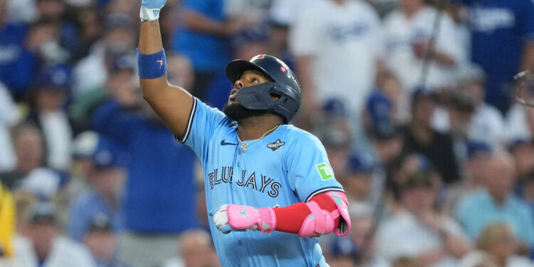 Jays bounce back to level World Series