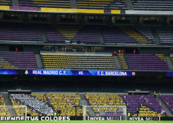 Real Madrid, Super League sue Uefa