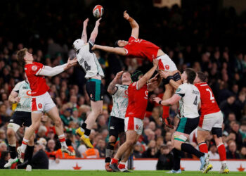 Top rugby unions warn players over rebel tournament