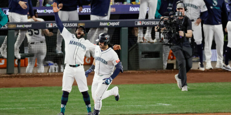 World Series beckons as Mariners sink Blue Jays