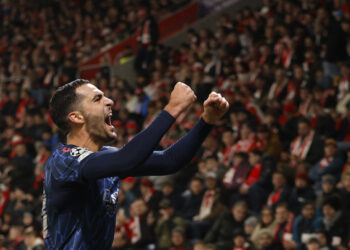 Arsenal race past Slavia to extend unbeaten run