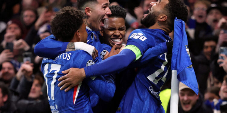 Chelsea down Barca in Champions League; City falter