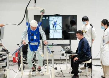 New therapeutic brain implants defy the need for surgery