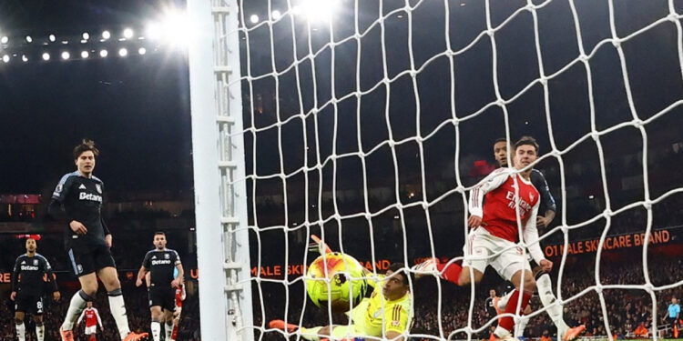 Arsenal end Villa winning run, Man Utd, Chelsea falter