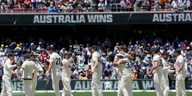 England cricket chief to probe drinking on Ashes break