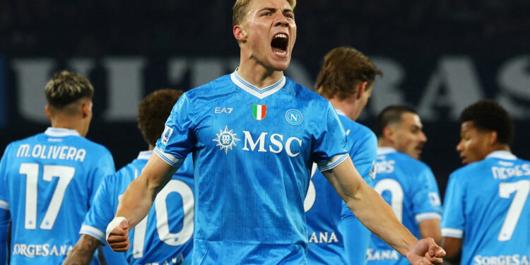 Hojlund leads Napoli past Juventus to top Serie A