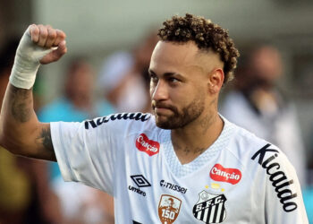 Neymar undergoes surgery for meniscus injury