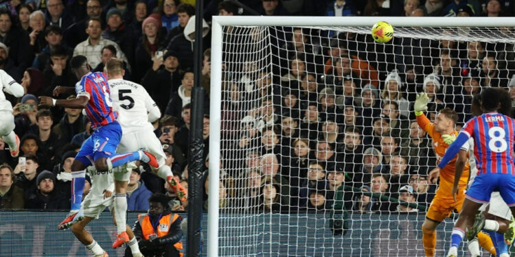 Palace sink Fulham and move fourth; Brighton draw