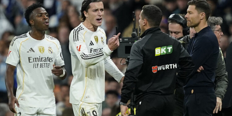 Two sent off for Real Madrid in Celta defeat