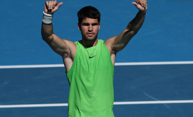 Alcaraz, Sabalenka target quarter-finals in Melbourne