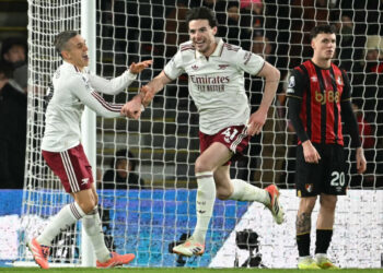 Arsenal stretch Premier League lead as Villa win