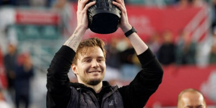 Bublik reigns supreme at HK Open