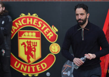 Man U sack Ruben Amorim
