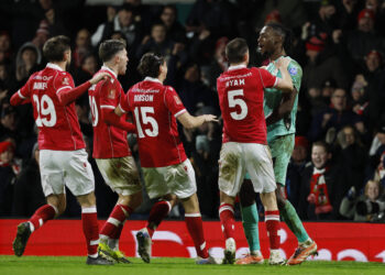 Nottingham shot down by Wrexham fairytale heroics