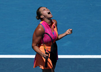 Sabalenka overcomes tough test to advance in Melbourne