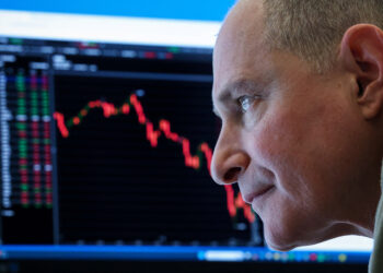 AI-loser sell-off and inflation worries hit US stocks