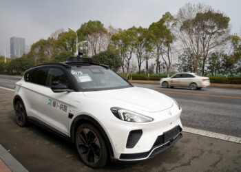 Baidu beats expectations with jump in revenue