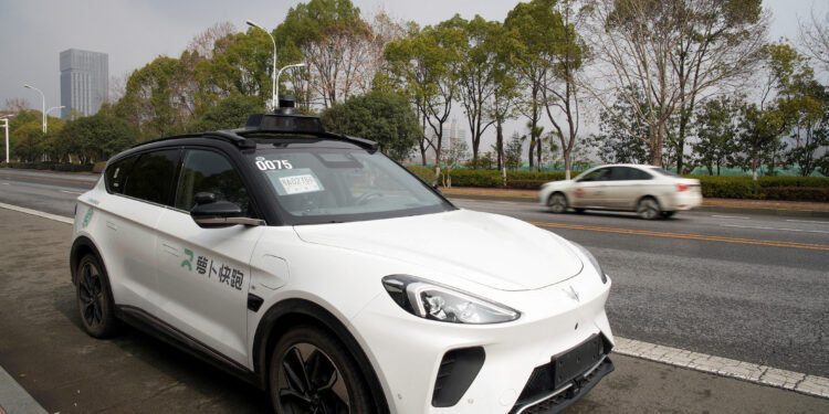 Baidu beats expectations with jump in revenue