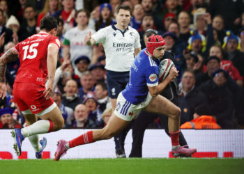 France beat Italy to sustain perfect Six Nations start