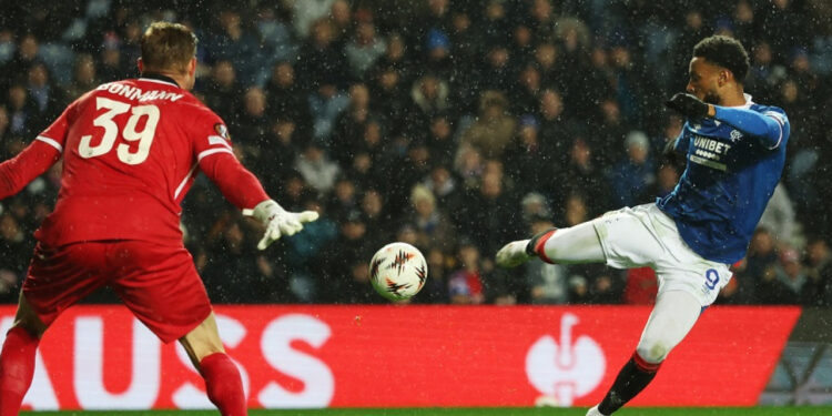 Hearts under pressure as Rangers, Celtic close in