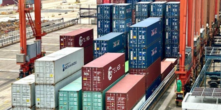 HK exports expand at fastest pace in five years