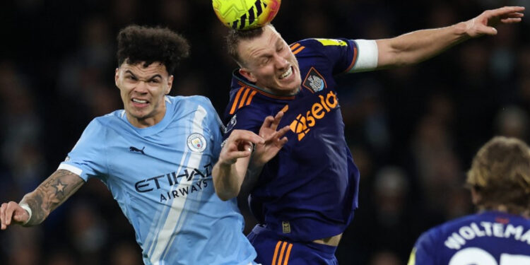 Man City down Newcastle to put pressure on Arsenal