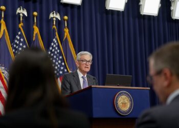 ‘Several’ US Fed officials not ruling out rate hikes