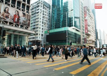 Unemployment rate edges up to 3.9 percent