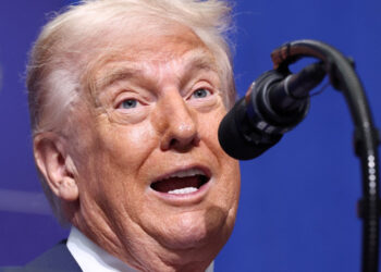 US trade deficit in goods widens to new record in 2025