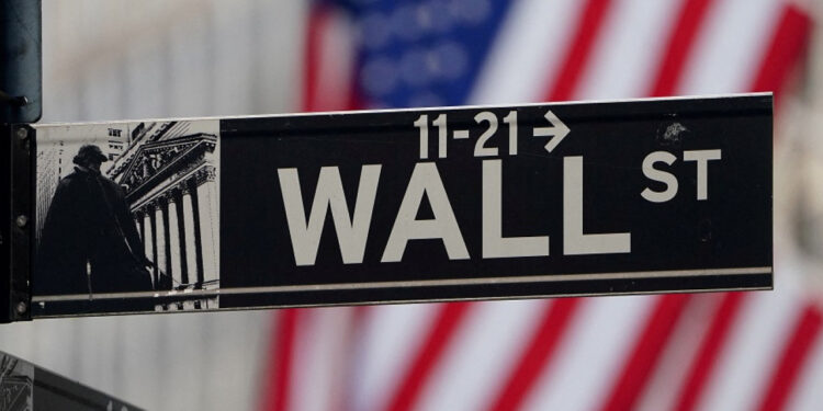 Wall Street stocks slump on AI, tariff concerns