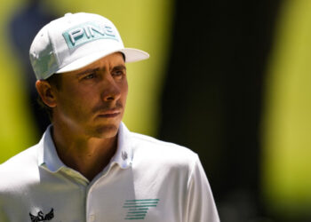 Ortiz ahead at LIV Hong Kong after sizzling opener