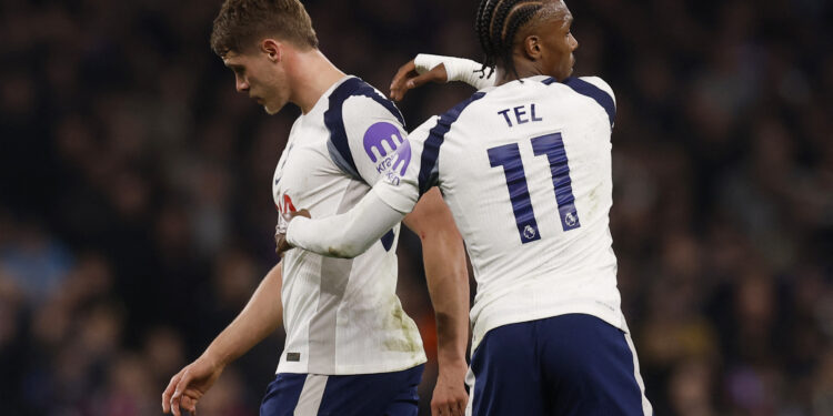 Spurs plunge deeper into crisis with loss to Palace