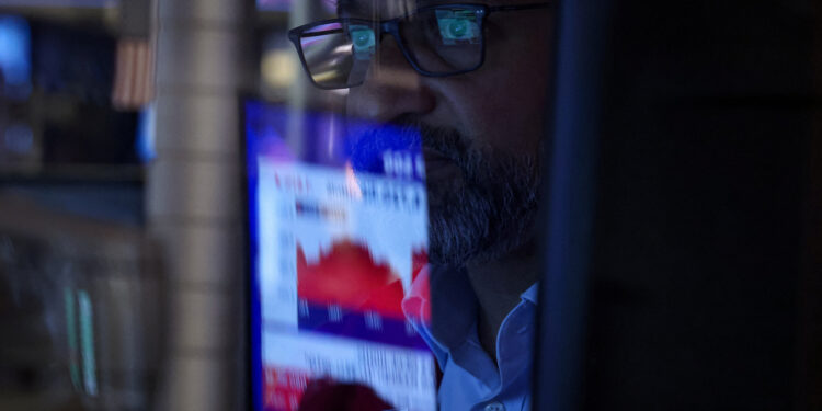 Stocks drop on rising oil price and weak US job market