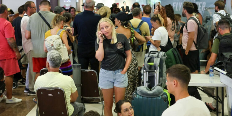 Thousands stranded as Iran conflict shuts Mideast hubs