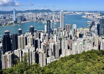 HK rises to 5th largest trading entity