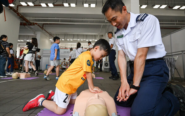 9,000 attend FSD open day