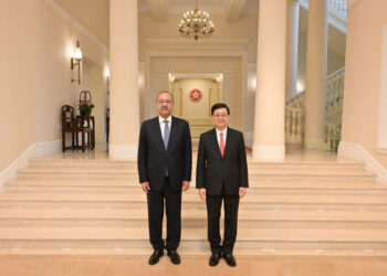 CE meets Uzbekistan PM