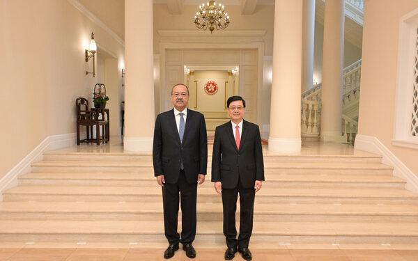 CE meets Uzbekistan PM