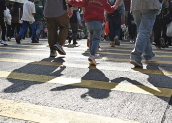 Job fair offers 2.7k openings