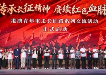 CS congratulates exchange youths