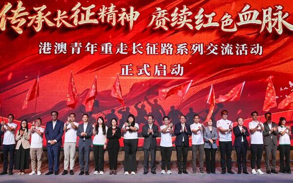 CS congratulates exchange youths