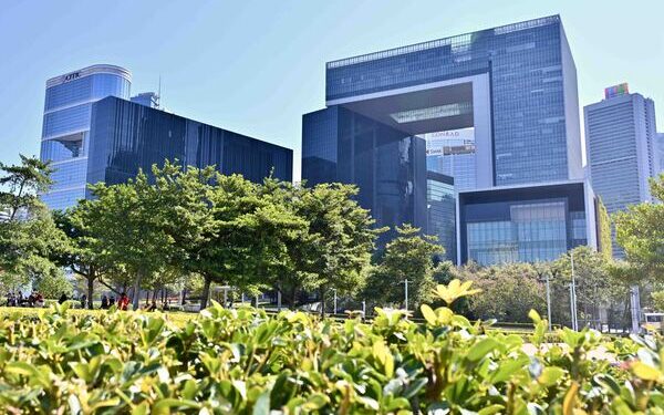 Officials to tour European Universities