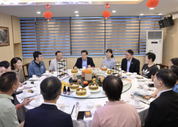 CE visits Fujian enterprises