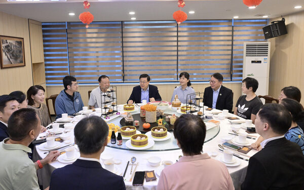 CE visits Fujian enterprises
