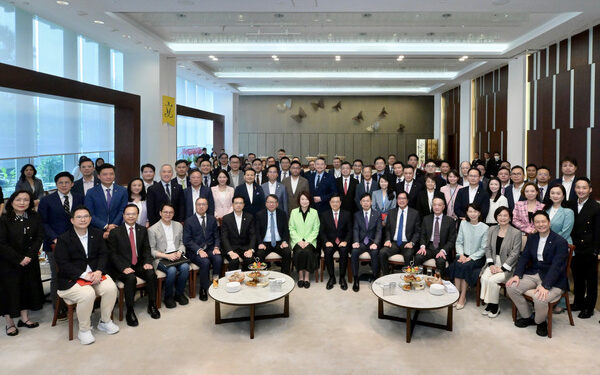 CE holds dialogue with lawmakers